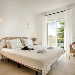 Modern And Spacious Two Bedroom Apartment